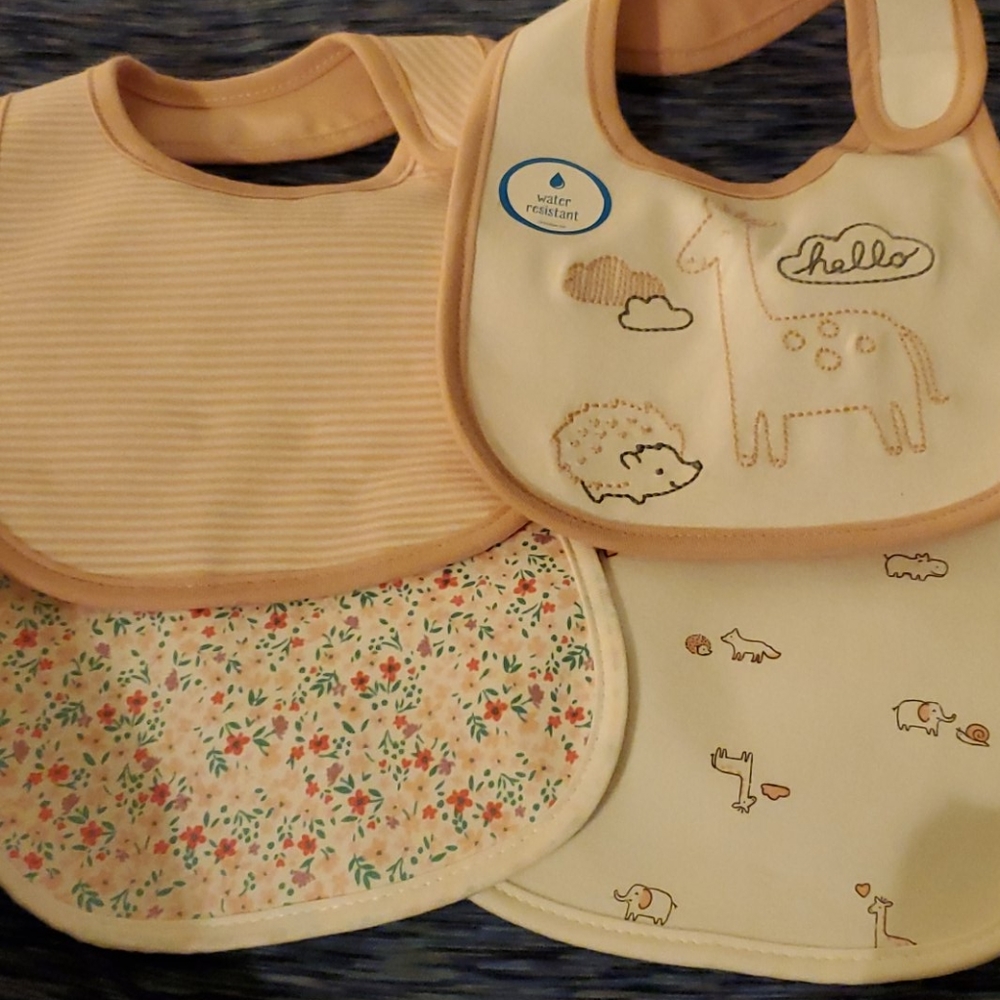 4 bibs